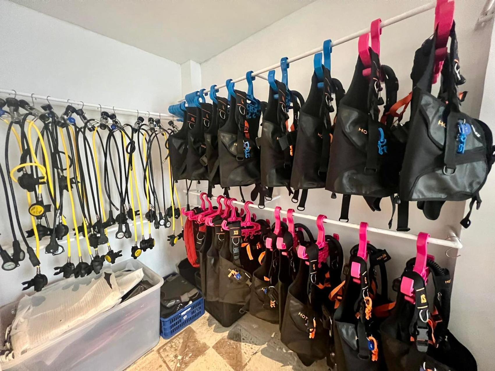 E-Fun Dive Resort Дауин Экстерьер фото